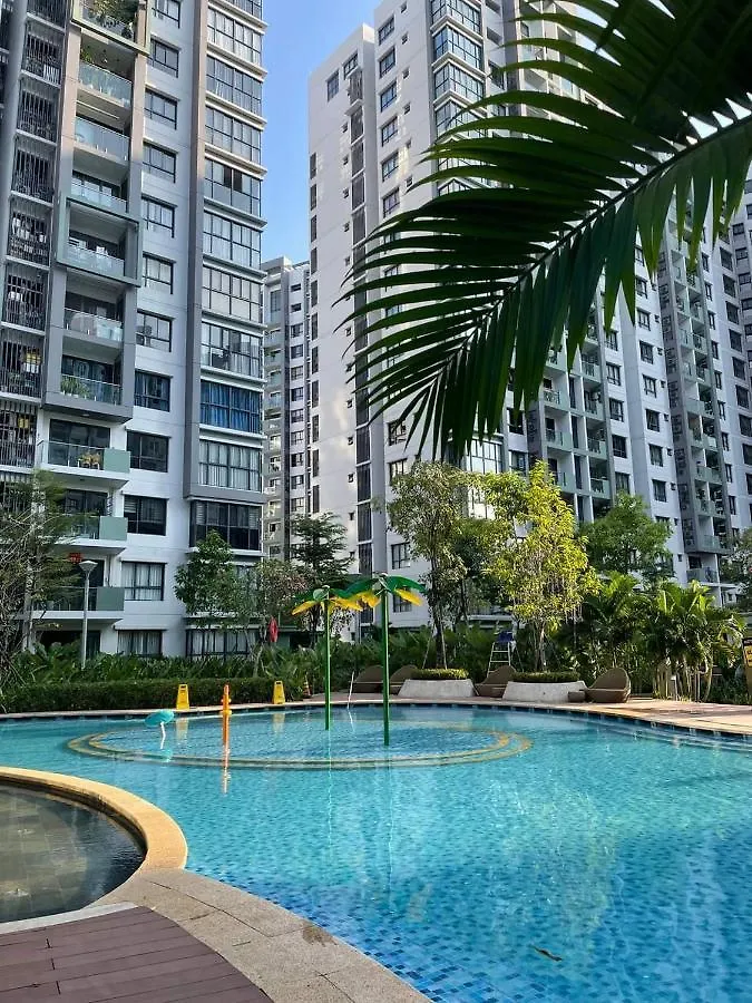 Can Ho 2 Phong Ngu Gan San Bay Tsn Ho Chi Minh City 0*,